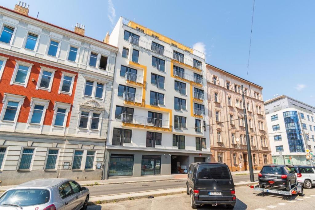 Brand New Studio Apartment #24 In Elite Residence With Free Secure Parking In The Center Prague Ngoại thất bức ảnh