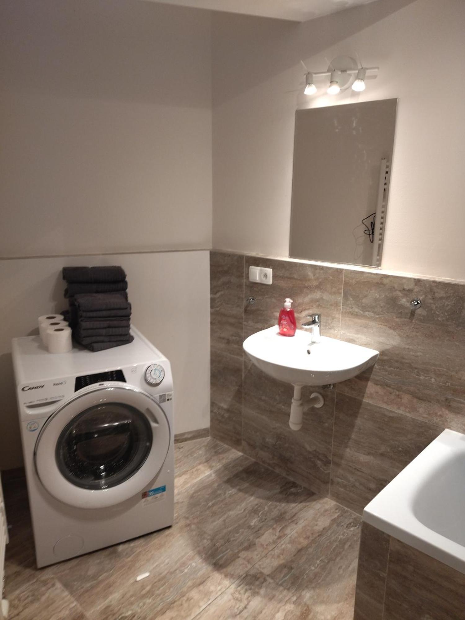 Brand New Studio Apartment #24 In Elite Residence With Free Secure Parking In The Center Prague Ngoại thất bức ảnh