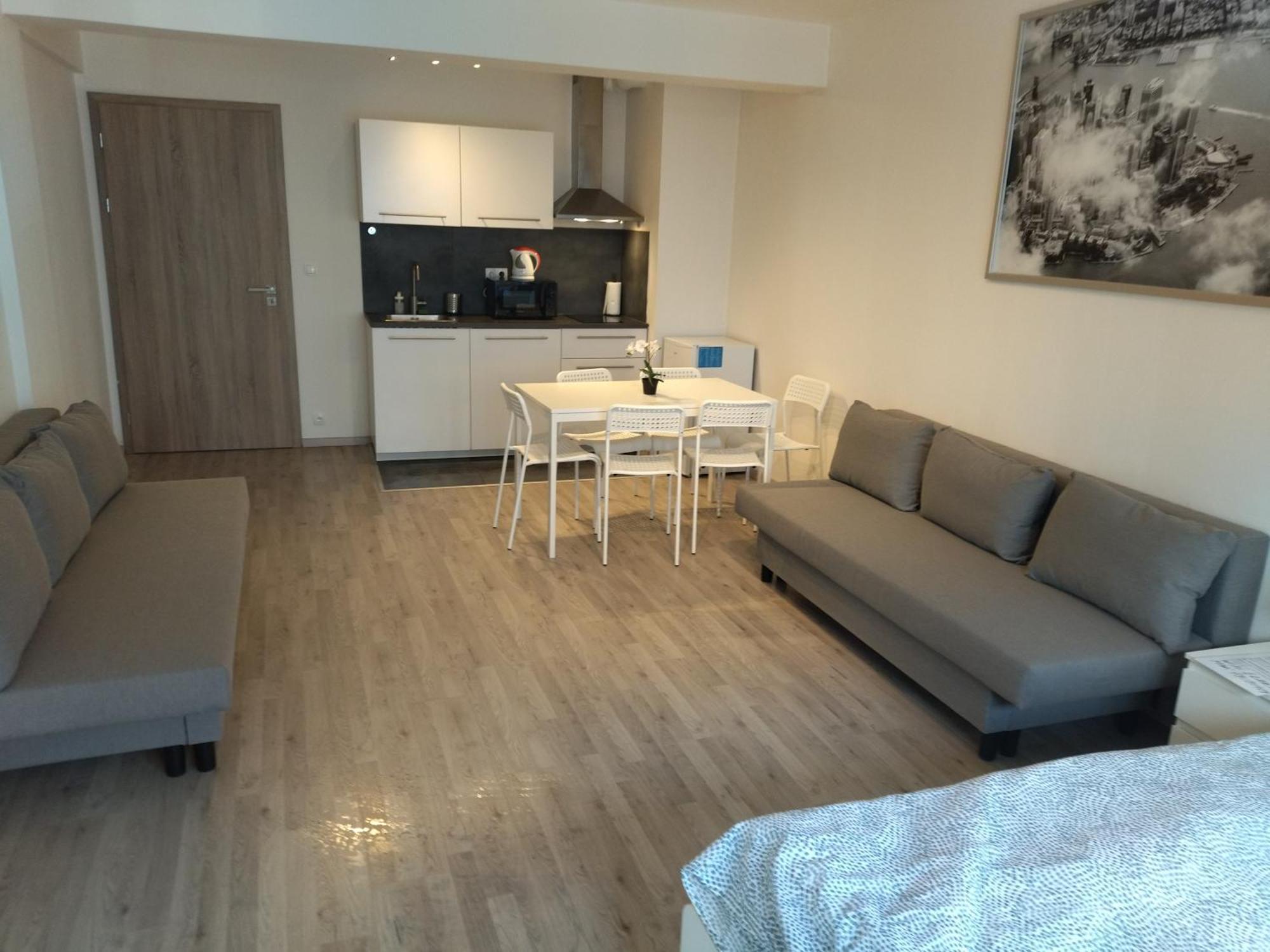 Brand New Studio Apartment #24 In Elite Residence With Free Secure Parking In The Center Prague Ngoại thất bức ảnh